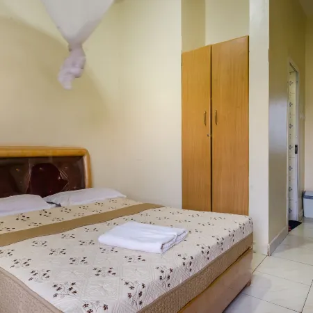 Hotel Top Five