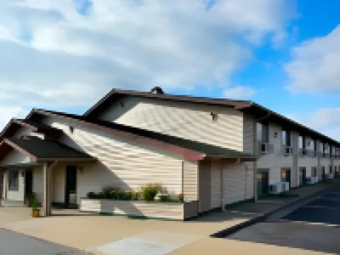 Super 8 by Wyndham Twinsburg/Cleveland Area Hoteles en Condado de Summit