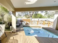 A&A Guesthouse Hotels in Bluewater Bay