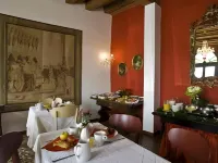 Relais Alcova del Doge Hotels in Mira
