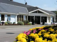 North Lakes Hotel and Spa Hotels in 