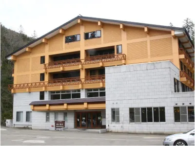 Tomuraushionsen Higashitaisetsusou Hotels near Sahoro Dam