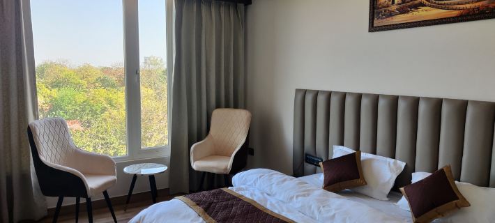 Hotel Basant Sarovar Hotels in Mathura