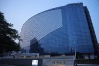 더 월드 수라트 유 스튜디오 서클 주변 호텔