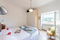 Kimera Del Parasio - Happy Rentals