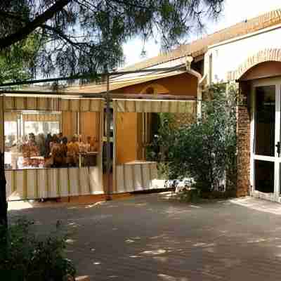 Hôtel Relais Des Brasseurs Aubagne Hotel Exterior