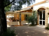 Hôtel le Relais d'Aubagne Hotels near Restaurant Alcazar