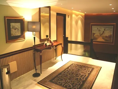 Smart Hotel Отели рядом с достопримечательностью «Лахор Юниверсити оф Менеджмент Сайенсиз»