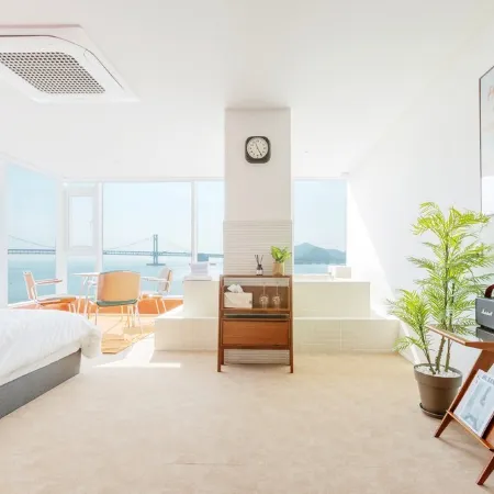 Busan Lazy Morning Ocean View Pension