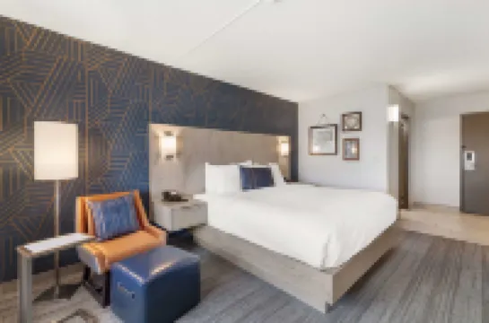 Best Western Plus Landmark Inn Hotels in Belknap County