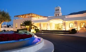 Pilot Beach Resort