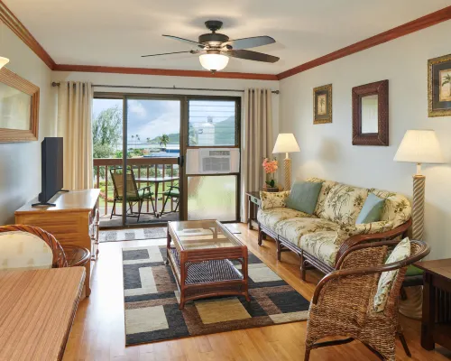 バンヤン ハーバー リゾート カラパキビーチ周辺のホテル