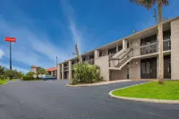 Super 8 by Wyndham Savannah Hotels in Savannah