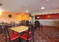 Days Inn by Wyndham Independence - breakfast