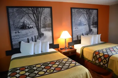 Super 8 by Wyndham Louisville/Expo Center Hotels in Shively