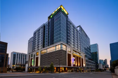 Holiday Inn & Suites Nashville Downtown - Broadway Hotels near Fisk University
