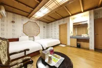 Hwaseong Jes Hotel - 2-Star
