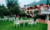Hotel Mehtab Resorts Srinagar