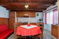 House Monteci 1378