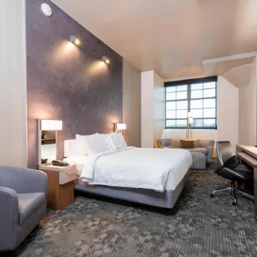 Courtyard Waterloo Cedar Falls