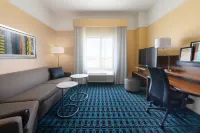 Fairfield Inn & Suites Fort Worth South/Burleson Hotels in Fort Worth