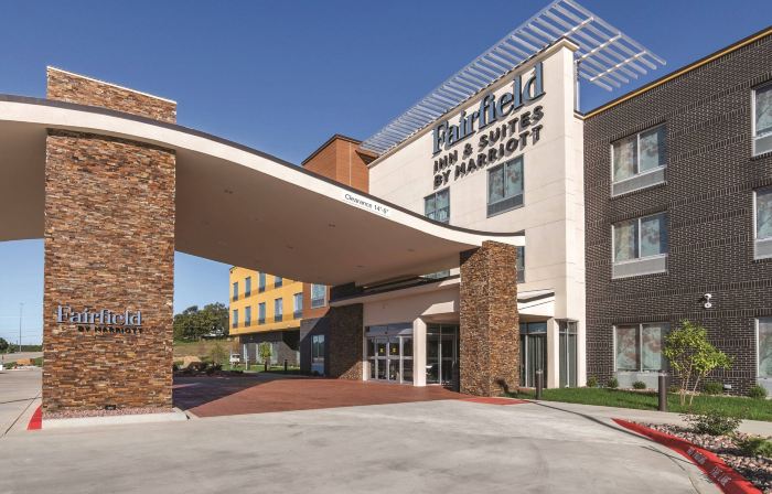 Fairfield Inn & Suites Kansas City Shawnee