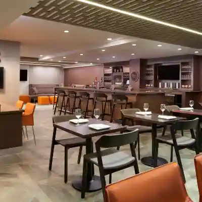Four Points by Sheraton Hamilton - Stoney Creek Dining/Meeting Rooms