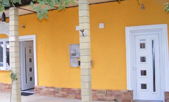 Négy Gólya apartman