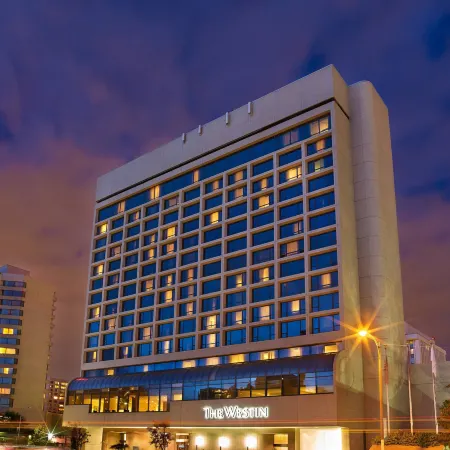 The Westin Crystal City Reagan National Airport Отели рядом с достопримечательностью «Арлингтонское национальное кладбище»