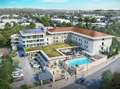 Mercure Avignon Gare TGV Отели рядом с достопримечательностью «Музей Пти-Пале»