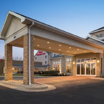 Hilton Garden Inn Dubuque Downtown Hotels near Grand River Center