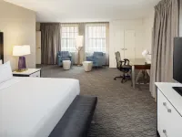 DoubleTree Suites by Hilton Hotel Detroit Downtown - Fort Shelby Hotels near TCF Center