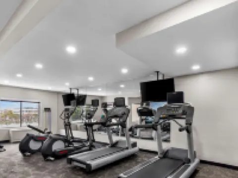 SureStay Plus by Best Western Fenton Hotels in Fenton