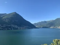 L'una di Lago Lake Apartment - Whit Parking Hotels in Torno