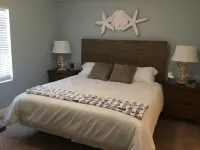 3 BR/3 BA with sleeper sofa and bunk room. Great location. FREE WIFI.