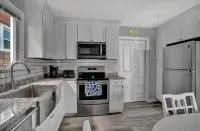 🏝Gorgeous Bay View Rental🏝 “Close to the Beach”