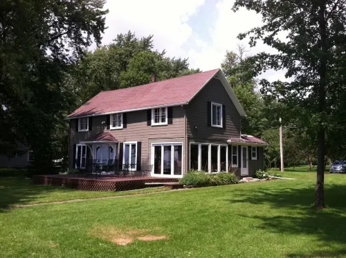 Cozy Lake Winnebago Cottage: Shallow Sandy Shore, Close to Eaa & Packers Games