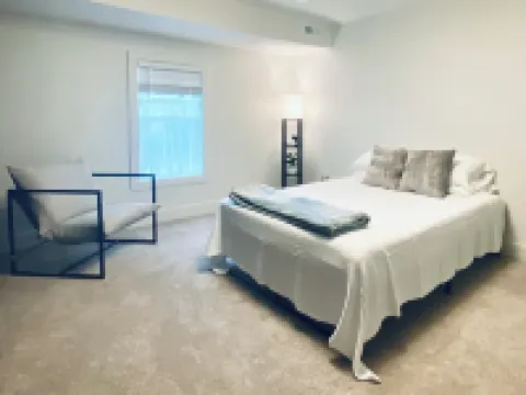 SoKno A-Frame Escape - Sleeps 12 Hotel dekat Ijams Nature Center