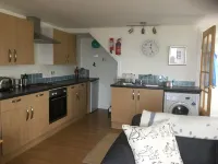 Unique Seaside Cottage in a picturesque village . Hotels in Orkney