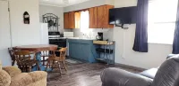 2bed 1bath LAKE MI Fishing Cabin WiFi AC Deck Firepit Kayak Paddle Boat Dock #9