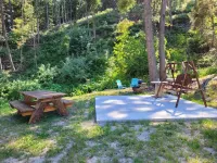 1 bedroom with sleeping loft  queen.