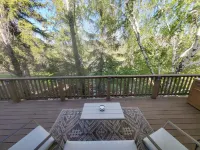 Pet friendly/walk to restaurant/bar and golf