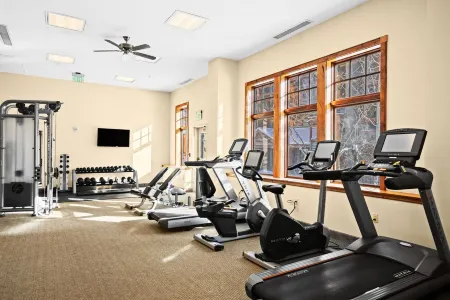 Luxury Ski in & Out Condo @ Resort Base: Views, Pool, Hot Tub, Sauna, Gym