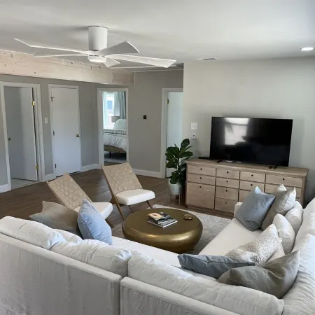 Tcu Game Day Base: 1.2mi - Ping Pong + Fire Pit Отели рядом с достопримечательностью «Хален Молл»