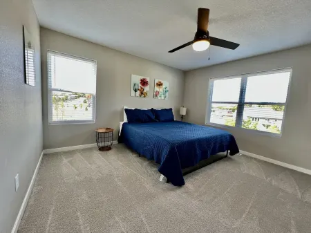 Cedar Falls Townhome - New Construction - 3 KING BEDS!