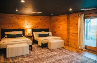 Cozy Family-sized Cabin w/hot tub - Nestled on the Muskegon River