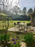 LRAFB Cozy CrashPad 1.5 m from back gate of Air Base!