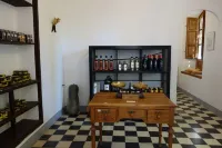 Charming rural house with swimming pool 3 km from the city of Granada. parking