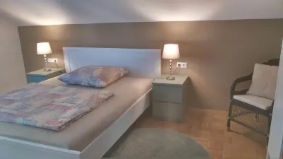 Bright apartment balcony, 2 bedrooms - new bathroom 2023 Hotels near Burgruine Weibertreu