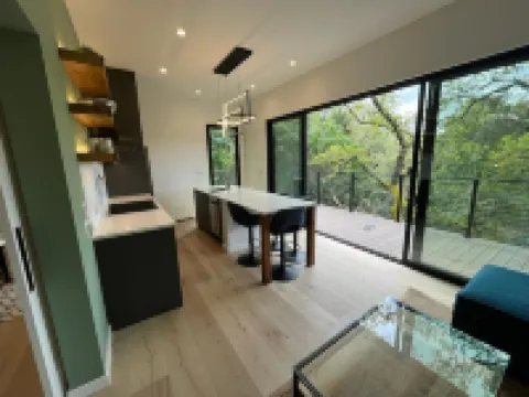 Modern Oasis in San Anselmo - Stunning Views & Ultimate Privacy